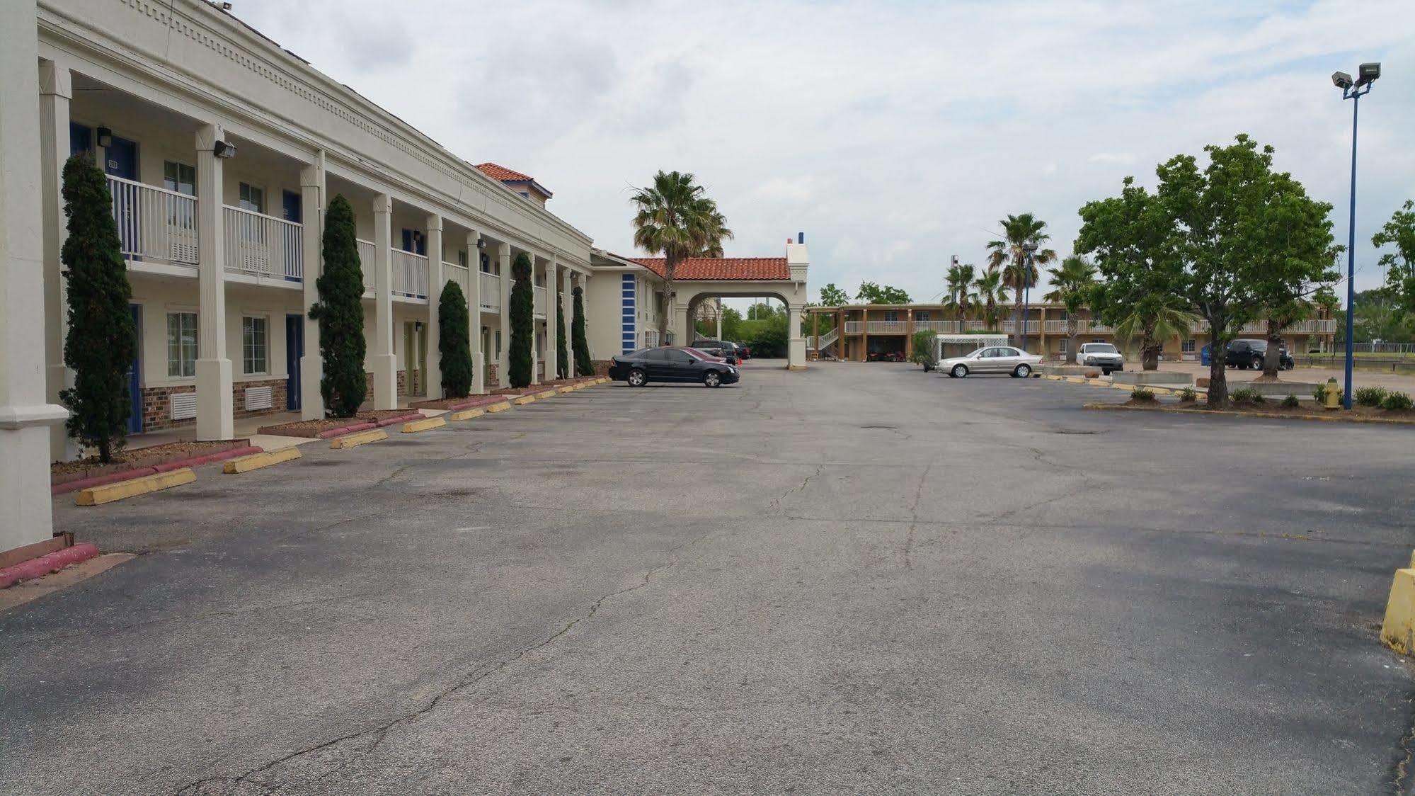 Oyo Hotel Lafayette La I-10 & University Luaran gambar
