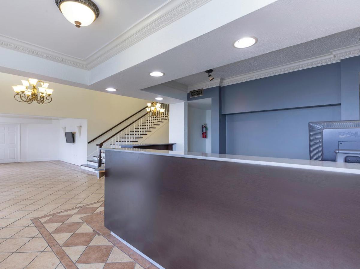 Oyo Hotel Lafayette La I-10 & University Luaran gambar